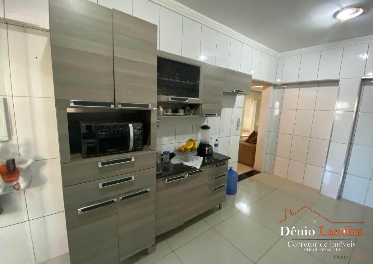 Apartamento à venda com 3 quartos, 211m² - Foto 12