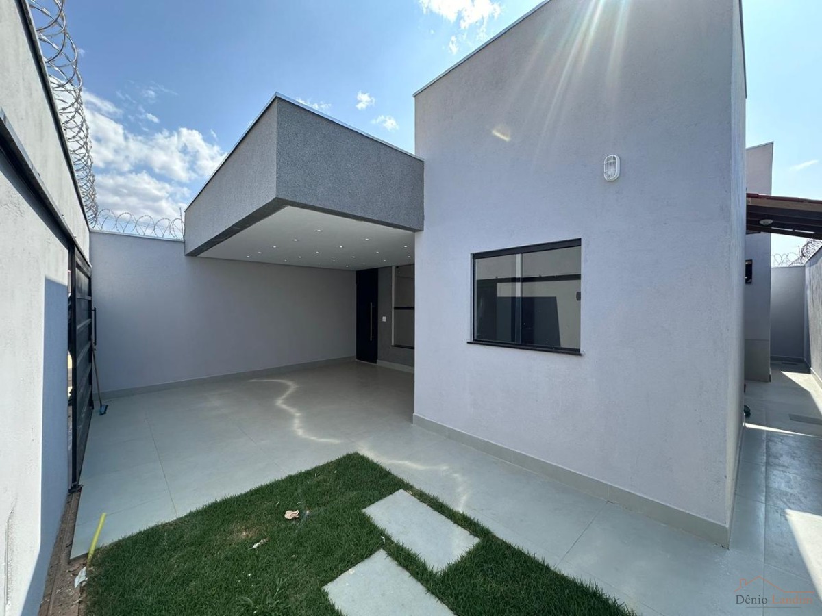 Casa à venda com 3 quartos, 86m² - Foto 1