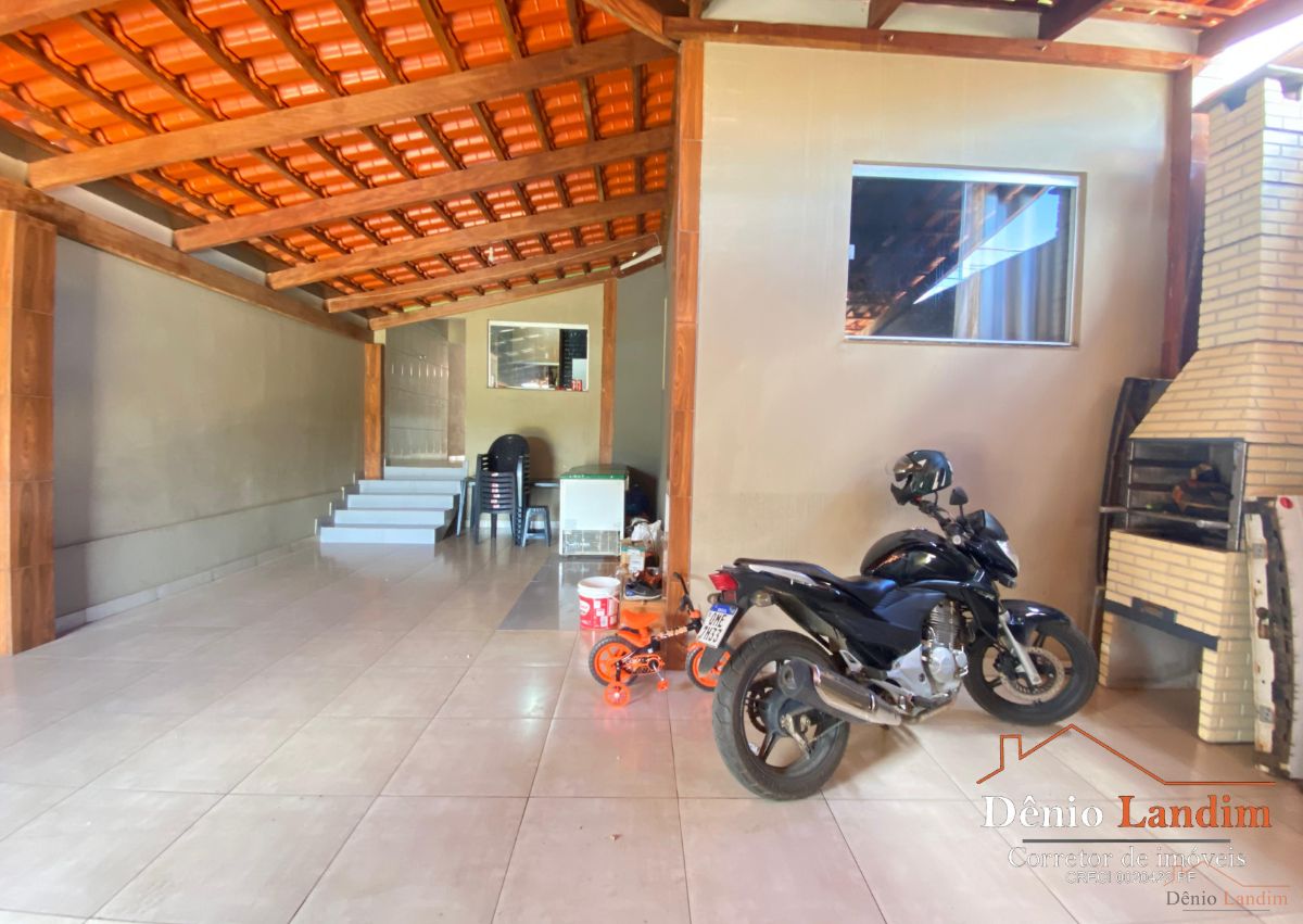 Casa à venda com 3 quartos, 80m² - Foto 2